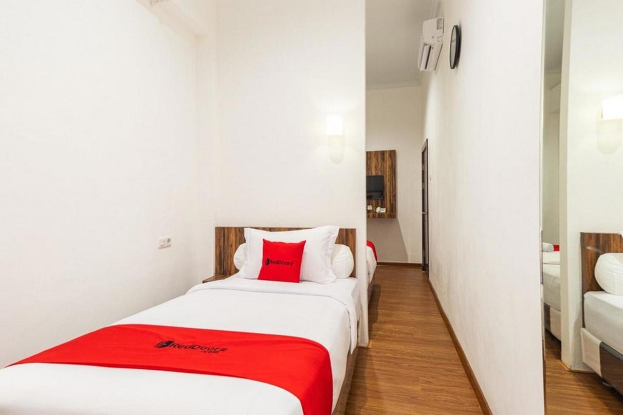 Hotel Reddoorz @ Binjai Exterior foto